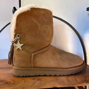 Women’s Ugg Star Charm Chain Boots Chestnut Brown Ankle Short Size 7